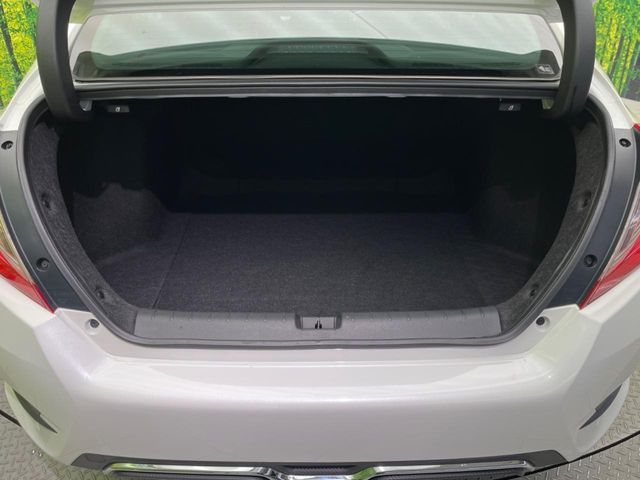 HONDA CIVIC SEDAN 2018 Image 31