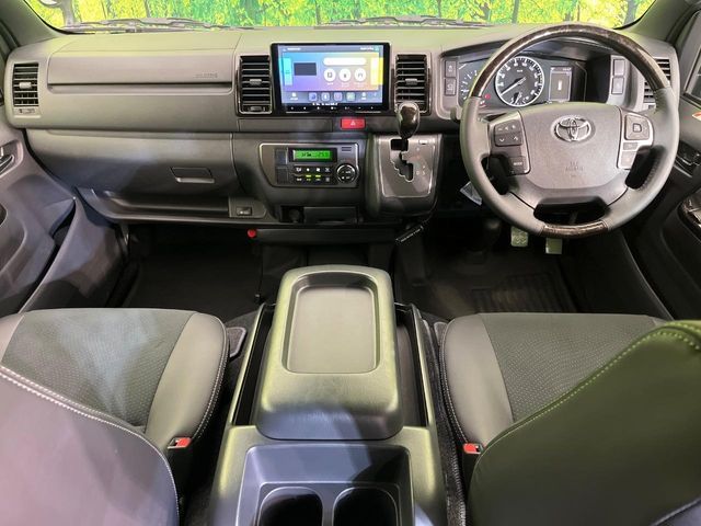 TOYOTA HIACE VAN 2WD 2025 Image 31