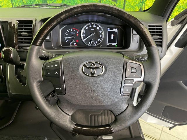 TOYOTA HIACE VAN 2WD 2025 Image 31