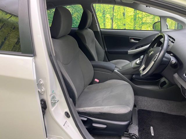 TOYOTA PRIUS 2011 Image 31