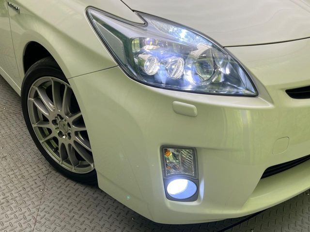 TOYOTA PRIUS 2011 Image 31