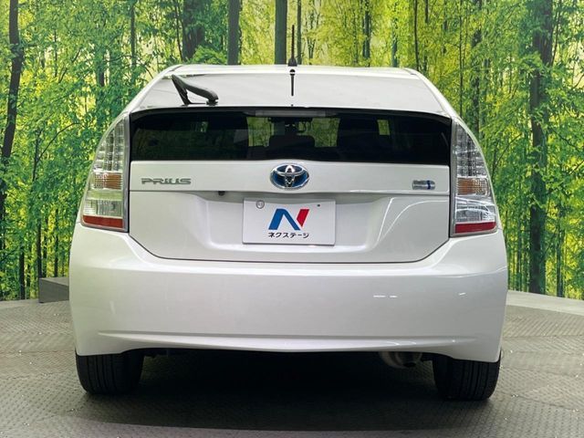 TOYOTA PRIUS 2011 Image 31