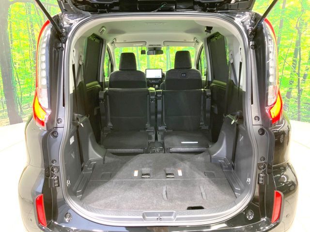 TOYOTA SIENTA HYBRID 2025 Image 31