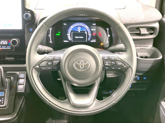 TOYOTA SIENTA HYBRID 2025 Image 31