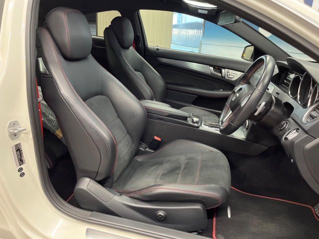 MERCEDES BENZ C CLAS 2014 Image 31