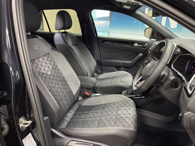 VOLKSWAGEN T-ROC 2023 Image 31