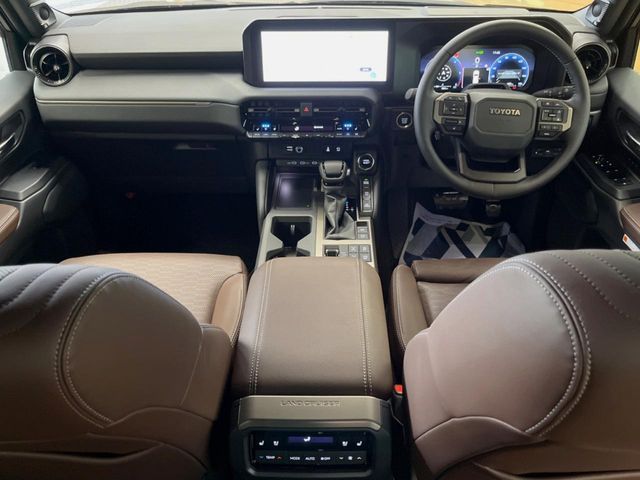 TOYOTA LANDCRUISER 250 2025 Image 31
