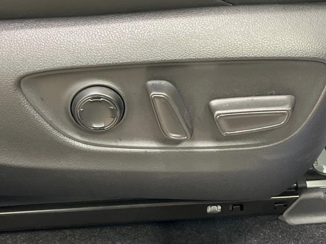 TOYOTA HARRIER HYBRID 2023 Image 31