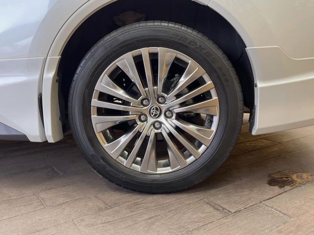 TOYOTA HARRIER HYBRID 2023 Image 31