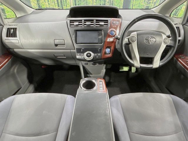 TOYOTA PRIUS ALPHA 2013 Image 31