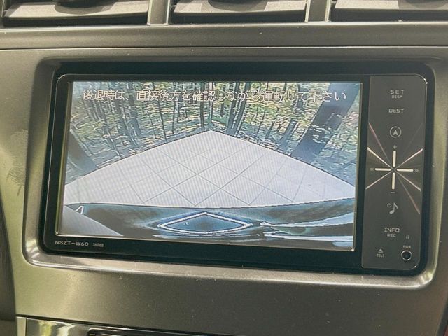 TOYOTA PRIUS ALPHA 2013 Image 31