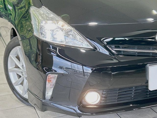 TOYOTA PRIUS ALPHA 2013 Image 31