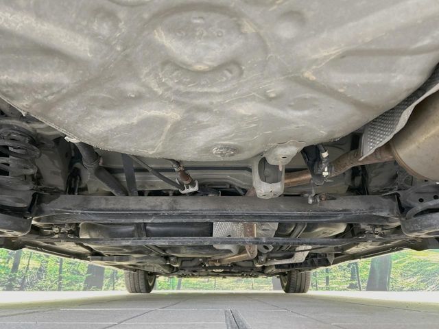 TOYOTA PRIUS ALPHA 2013 Image 31