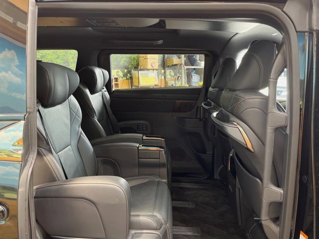 TOYOTA VELLFIRE  HYBRID 2023 Image 31