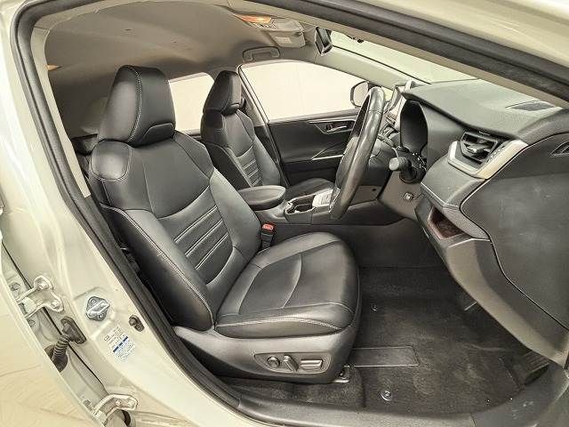 TOYOTA RAV4 HYBRID 4WD 2020 Image 31