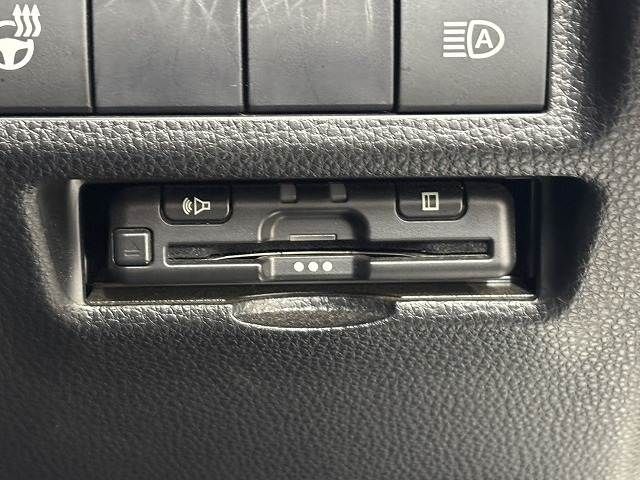 TOYOTA RAV4 HYBRID 4WD 2020 Image 31