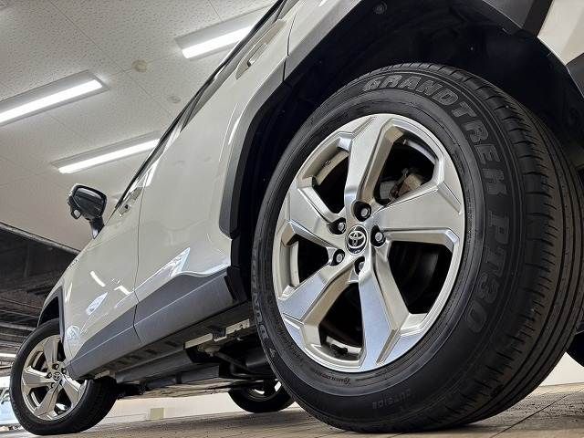 TOYOTA RAV4 HYBRID 4WD 2020 Image 31