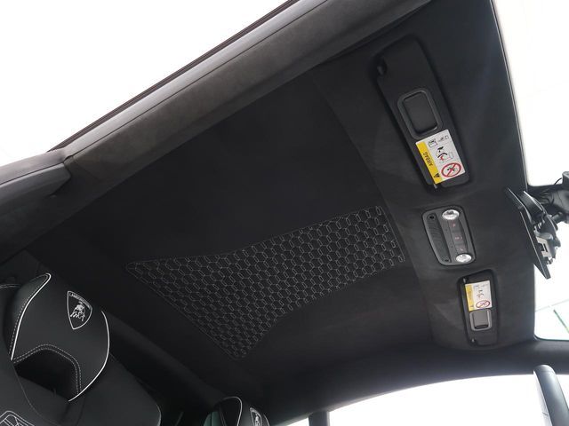 LAMBORGHINI HURACAN 2022 Image 31