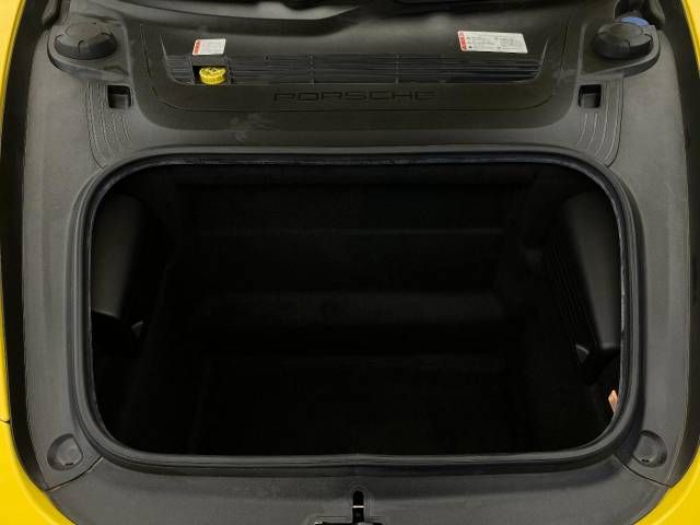 PORSCHE 911 2014 Image 31