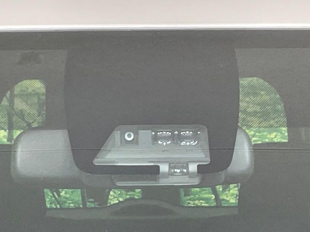 TOYOTA VOXY 2017 Image 31