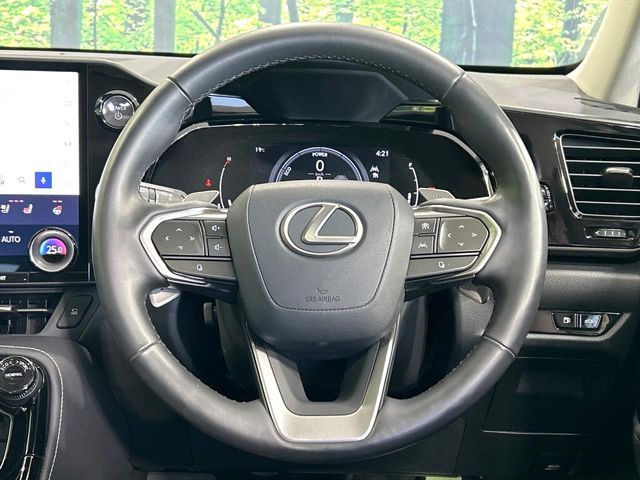 TOYOTA LEXUS NX350H 2023 Image 31