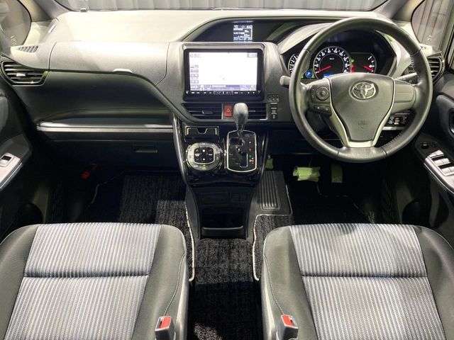 TOYOTA VOXY 2016 Image 31