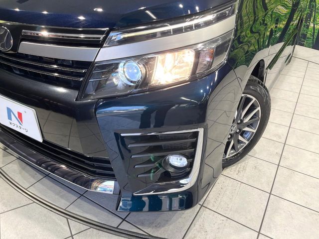 TOYOTA VOXY 2016 Image 31