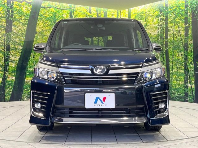 TOYOTA VOXY 2016 Image 31