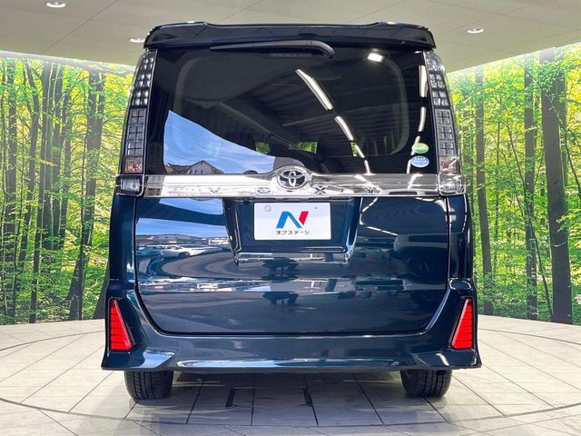 TOYOTA VOXY 2016 Image 31