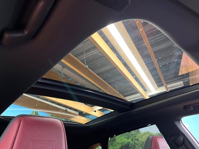 TOYOTA LEXUS RX500H 2023 Image 31