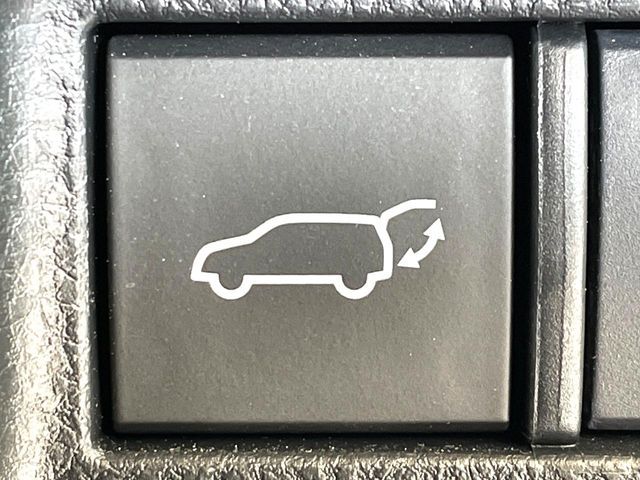 TOYOTA HARRIER 2WD 2021 Image 31