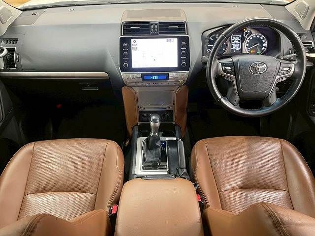 TOYOTA LANDCRUISER PRADO 2022 Image 31