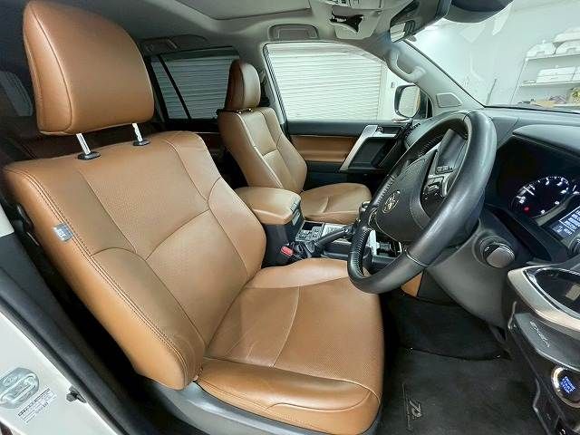 TOYOTA LANDCRUISER PRADO 2022 Image 31