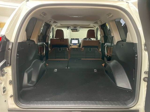 TOYOTA LANDCRUISER PRADO 2022 Image 31