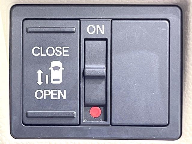 HONDA N BOX 2019 Image 31