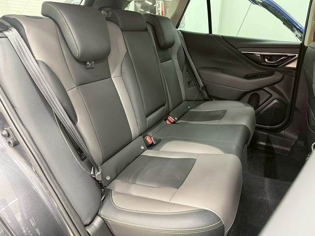 SUBARU LEGACY OUTBACK 2022 Image 31