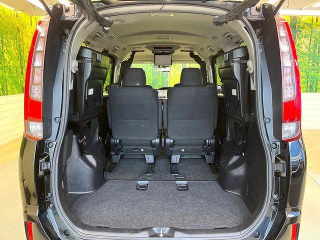 TOYOTA NOAH HYBRID 2015 Image 31