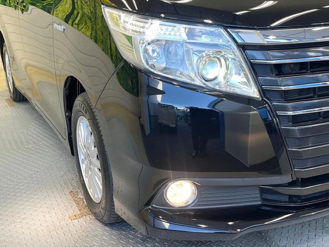 TOYOTA NOAH HYBRID 2015 Image 31