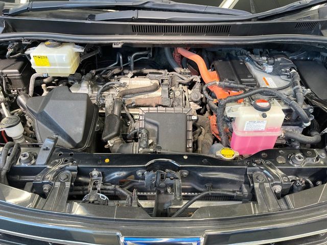 TOYOTA NOAH HYBRID 2015 Image 31