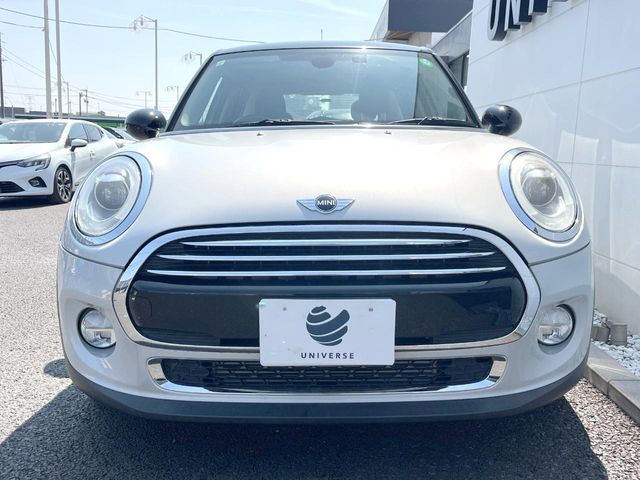 BMW MINI COOPER D 5D 2017 Image 31