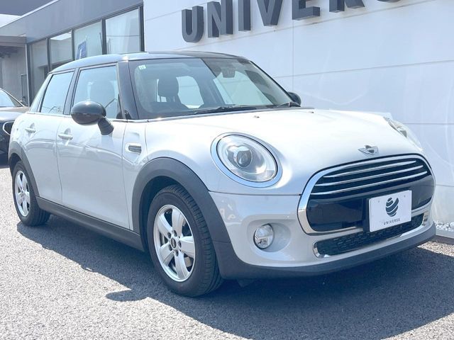 BMW MINI COOPER D 5D 2017 Image 31