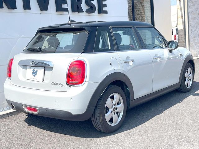 BMW MINI COOPER D 5D 2017 Image 31