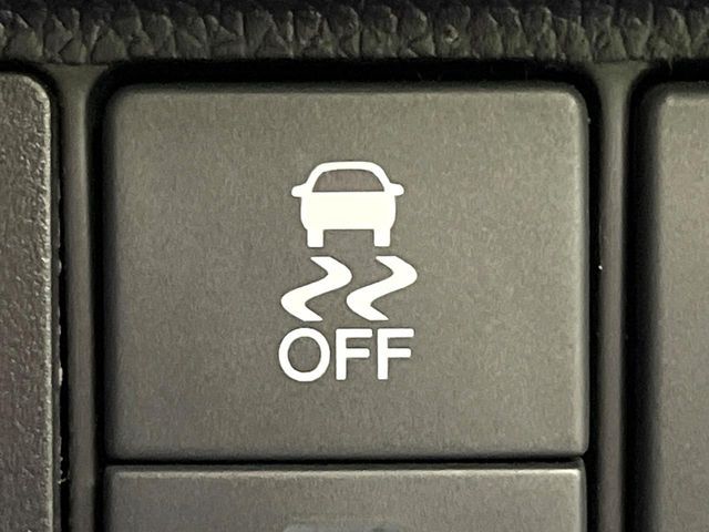 HONDA FIT HYBRID 4WD 2014 Image 31