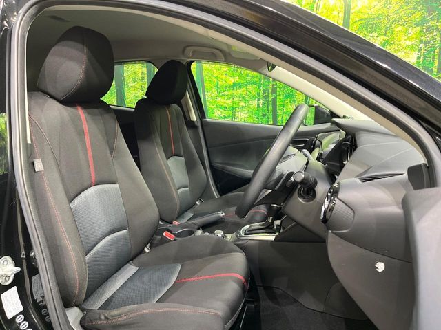 MAZDA DEMIO 4WD 2015 Image 31