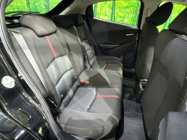 MAZDA DEMIO 4WD 2015 Image 31