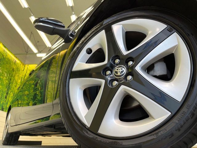 TOYOTA PRIUS 2015 Image 31