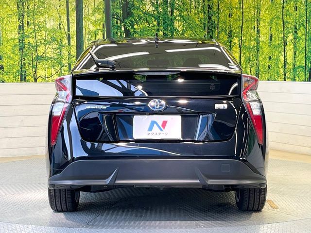 TOYOTA PRIUS 2015 Image 31