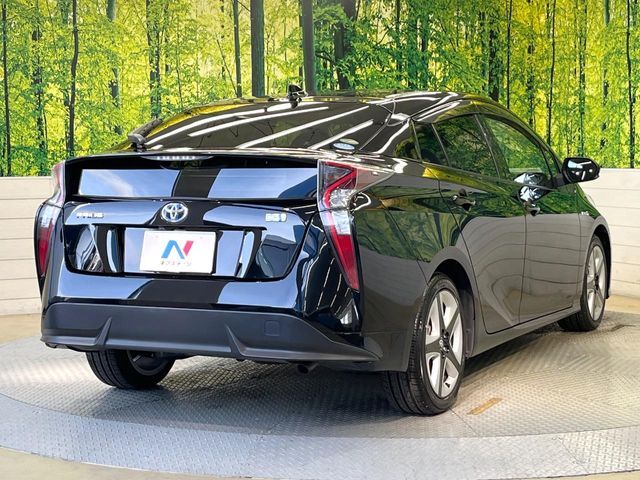 TOYOTA PRIUS 2015 Image 31