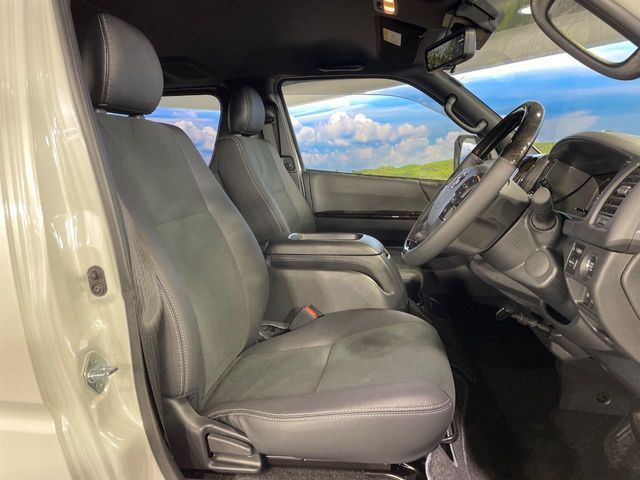 TOYOTA HIACE VAN 2WD 2026 Image 31