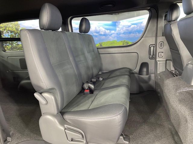 TOYOTA HIACE VAN 2WD 2026 Image 31